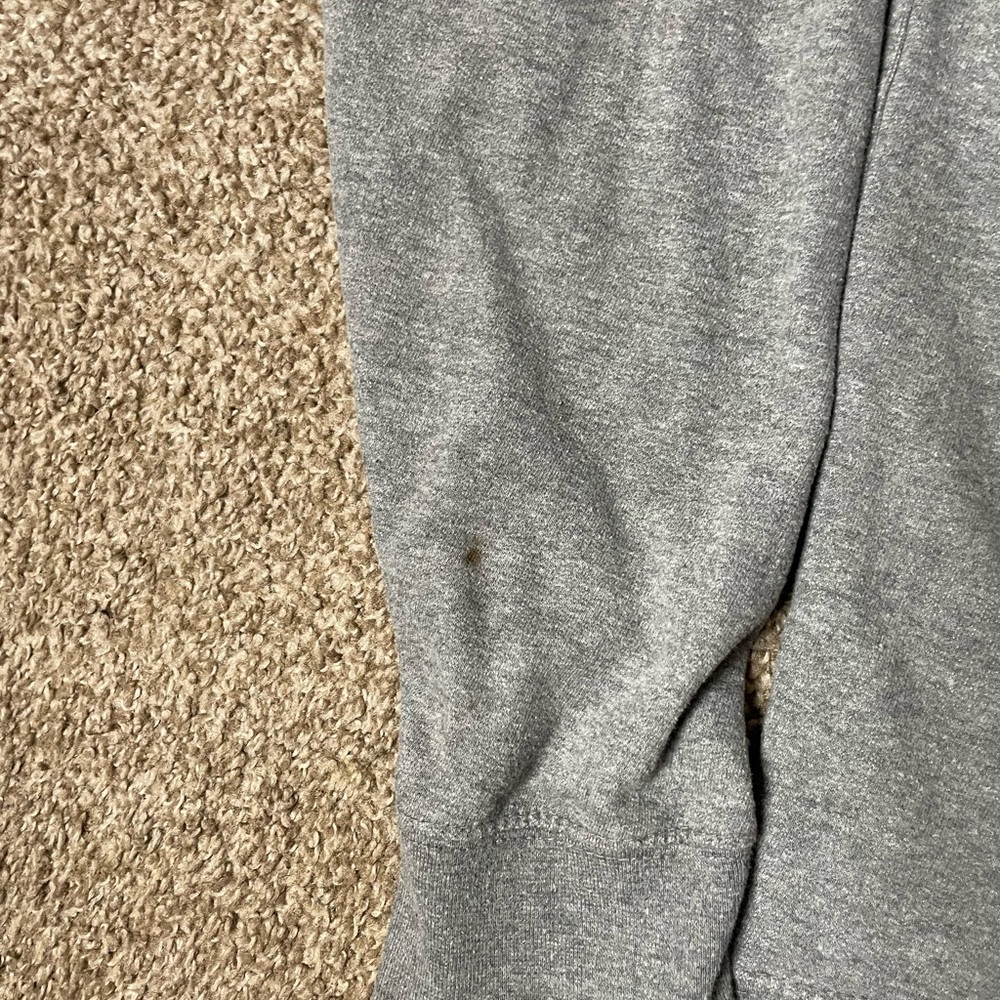 Sweatshirt - Picture 4 of 4